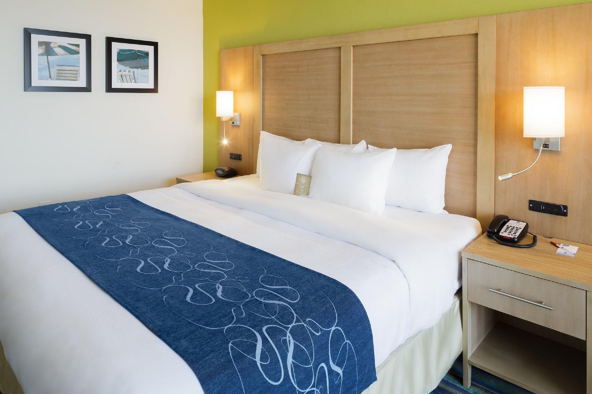 Comfort Suites Beachfront Вирджиния Бийч Екстериор снимка