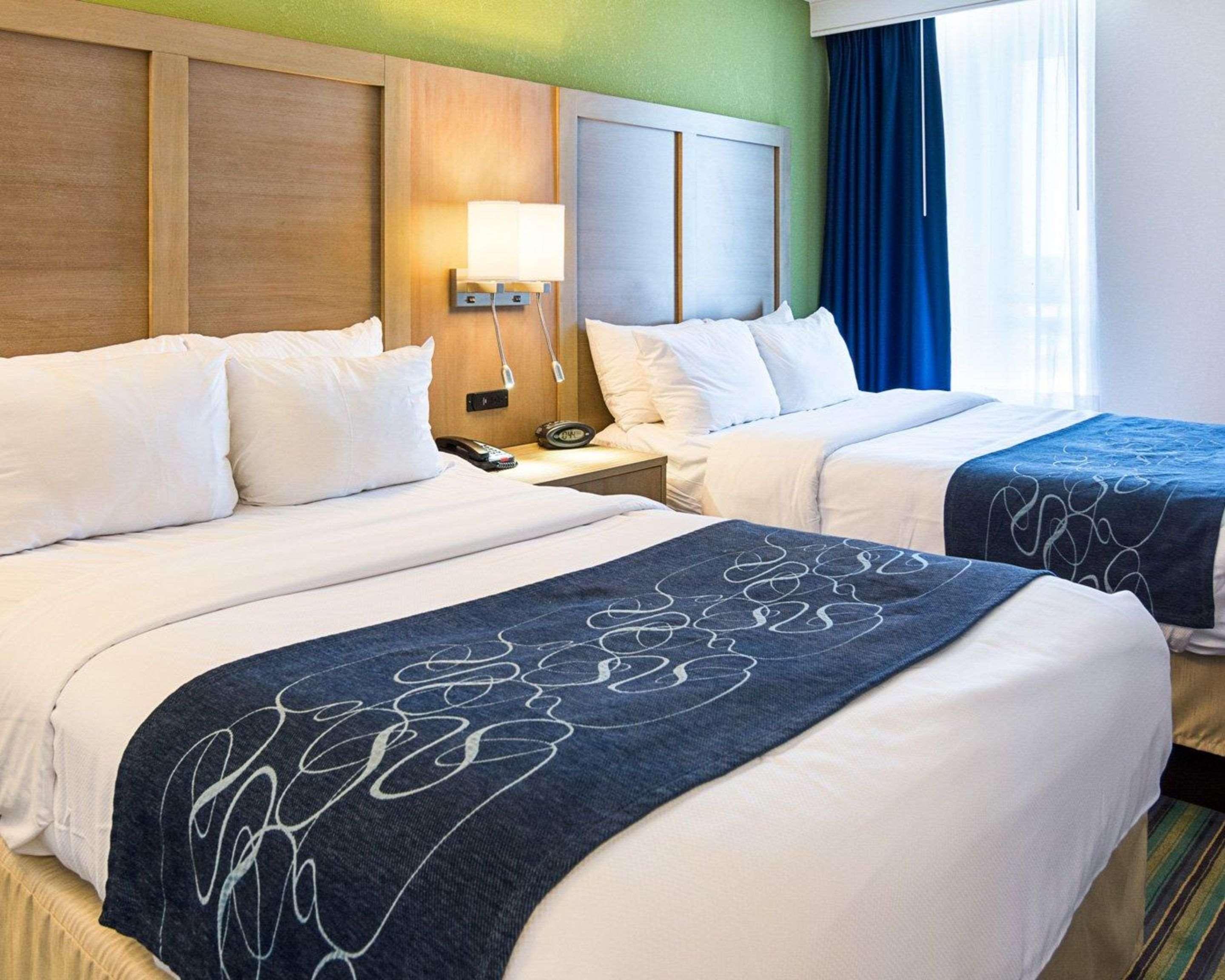 Comfort Suites Beachfront Вирджиния Бийч Екстериор снимка