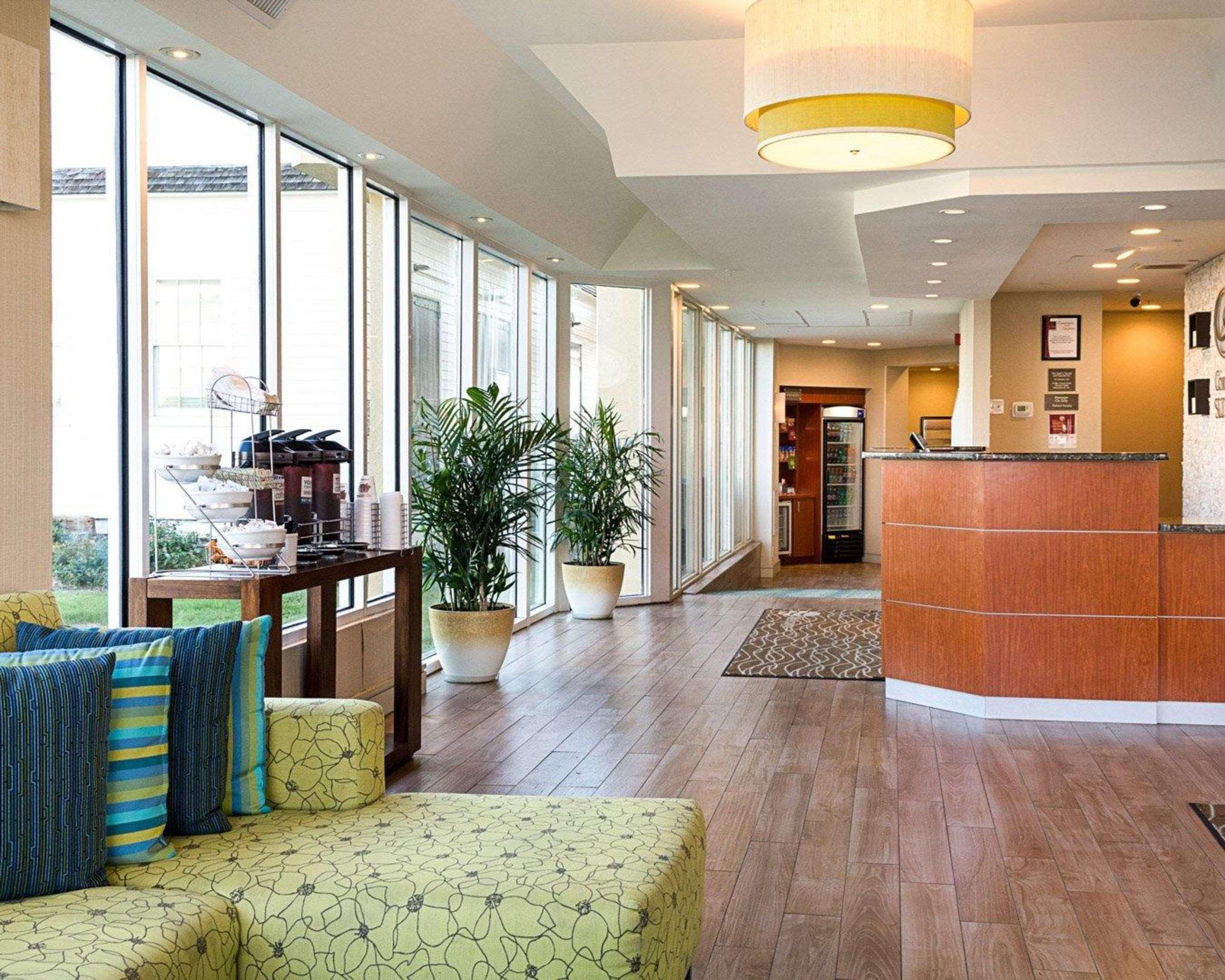 Comfort Suites Beachfront Вирджиния Бийч Екстериор снимка