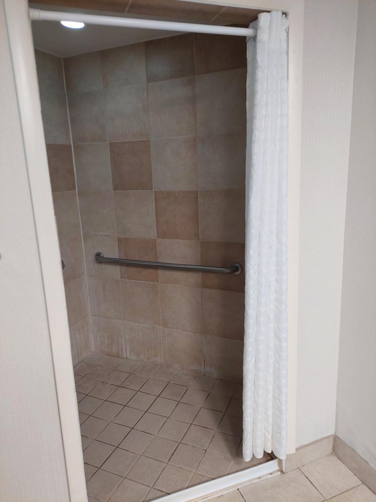 Comfort Suites Beachfront Вирджиния Бийч Екстериор снимка