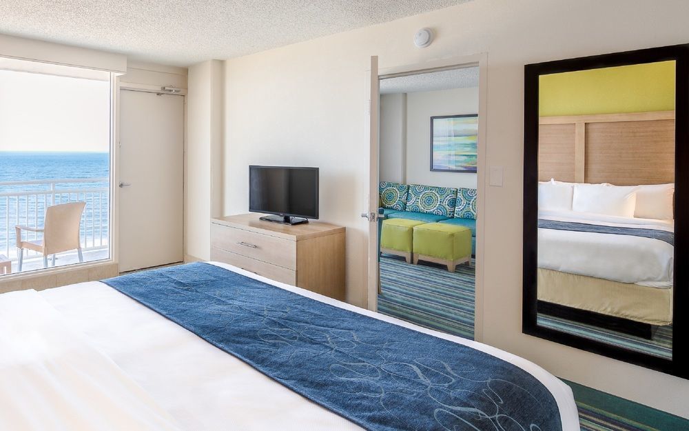 Comfort Suites Beachfront Вирджиния Бийч Екстериор снимка