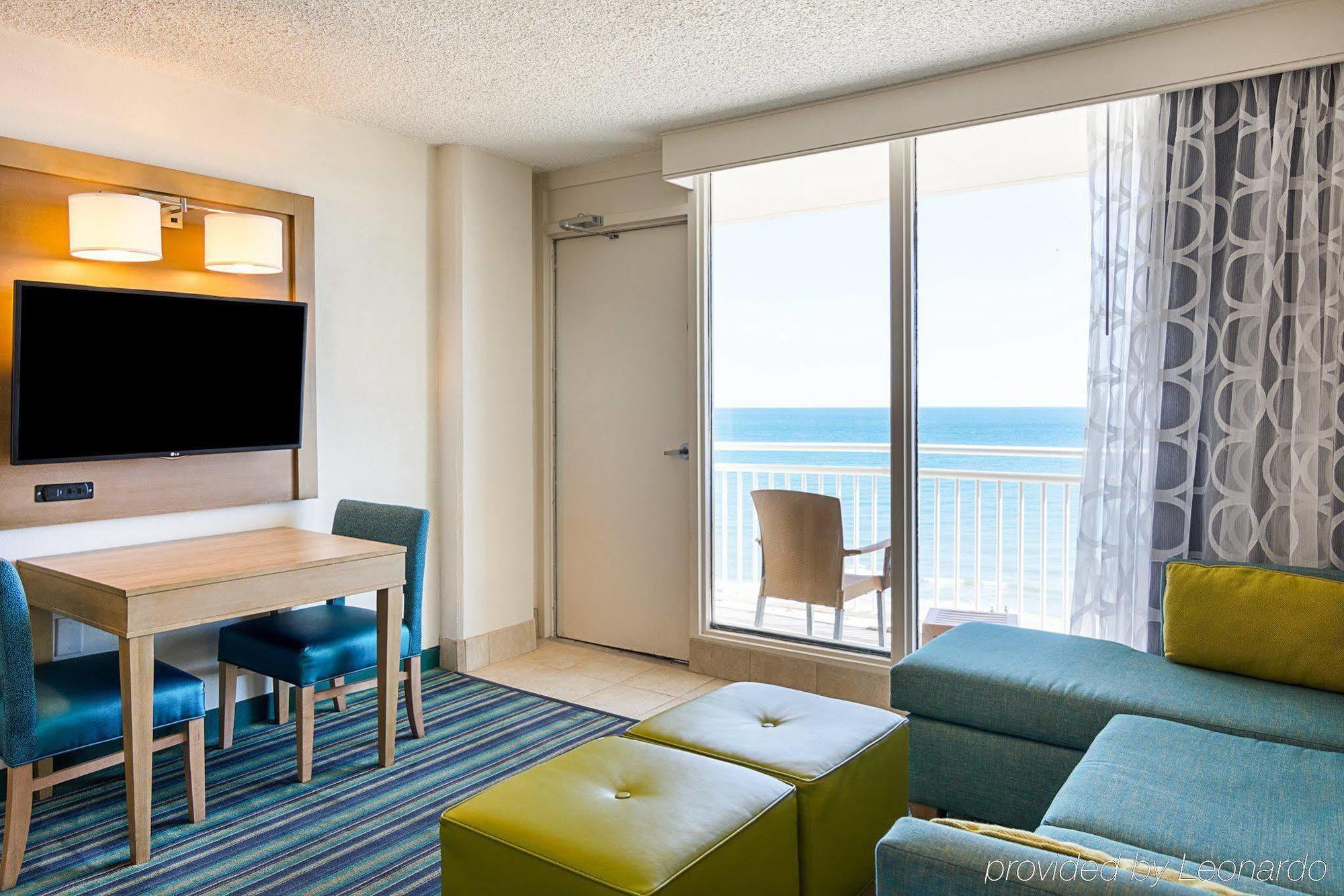 Comfort Suites Beachfront Вирджиния Бийч Екстериор снимка