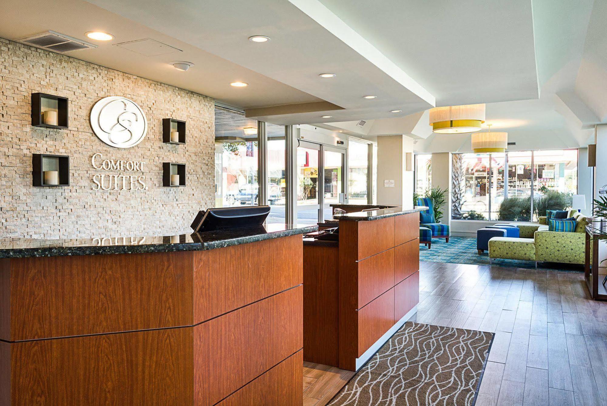 Comfort Suites Beachfront Вирджиния Бийч Екстериор снимка